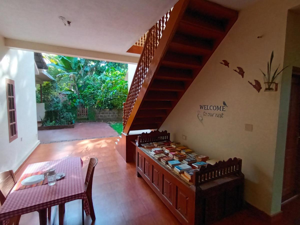Ivory Coaste Hotel Канур Екстериор снимка